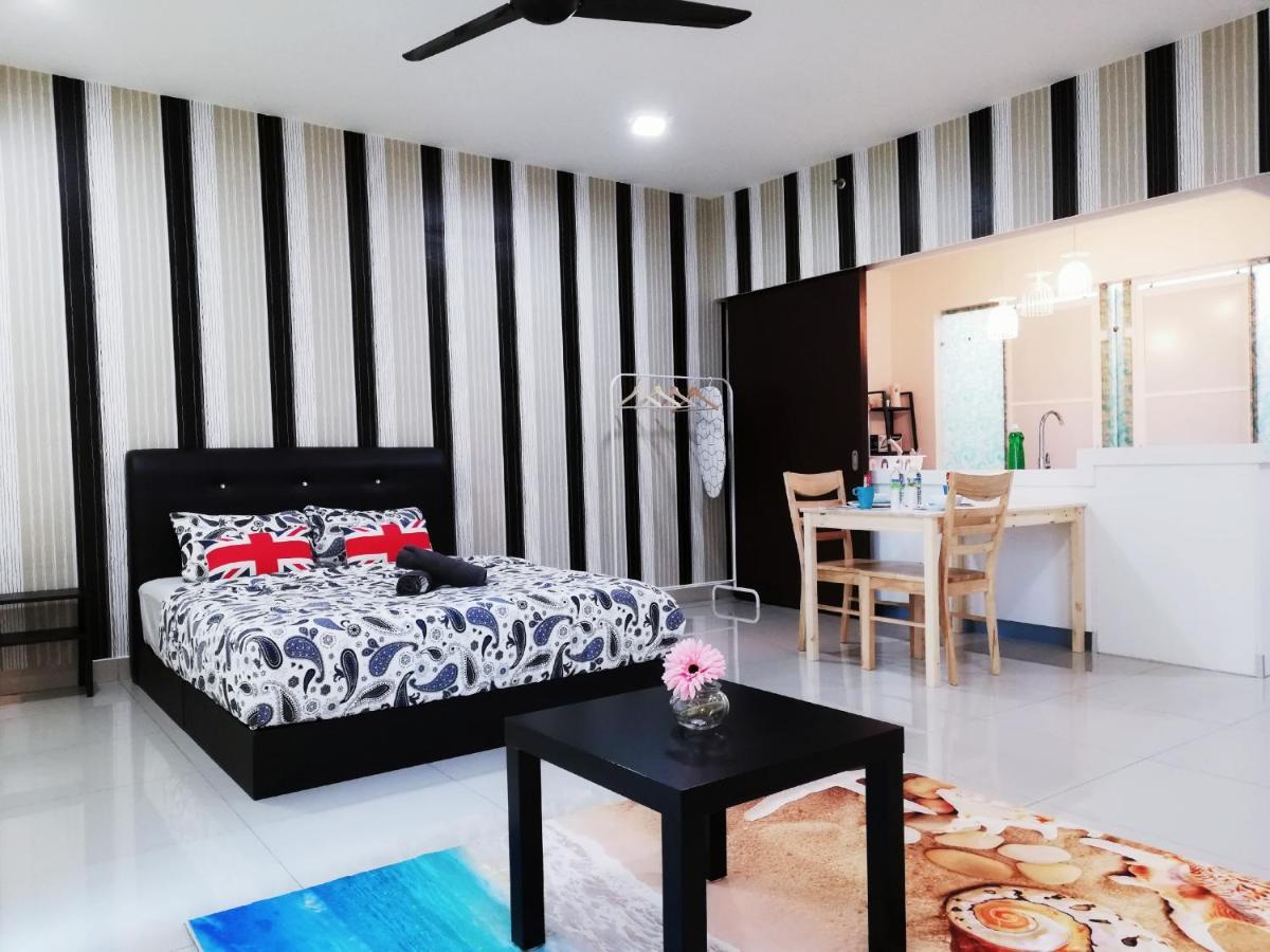Peanut Butter Homestay - Trefoil Setia Alam Shah Alam Exterior foto